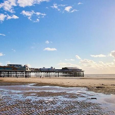 Starlux Hotel Blackpool Kültér fotó
